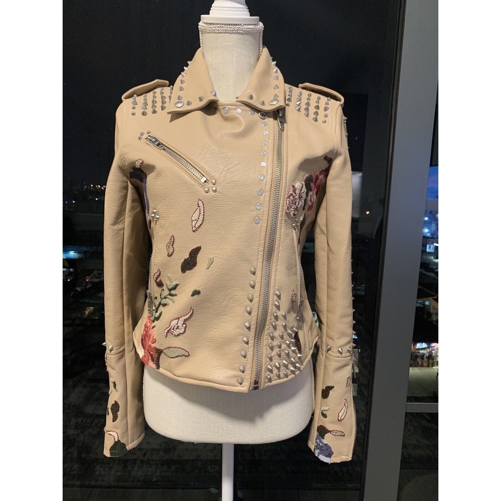 NWOT BLANKNYC EMBROIDERED STUDDED MOTO FAUX LEATHER JACKET, TAN, SIZE SMALL